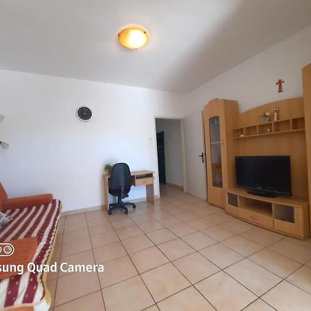 Apartman Samblic 克尔克 外观 照片